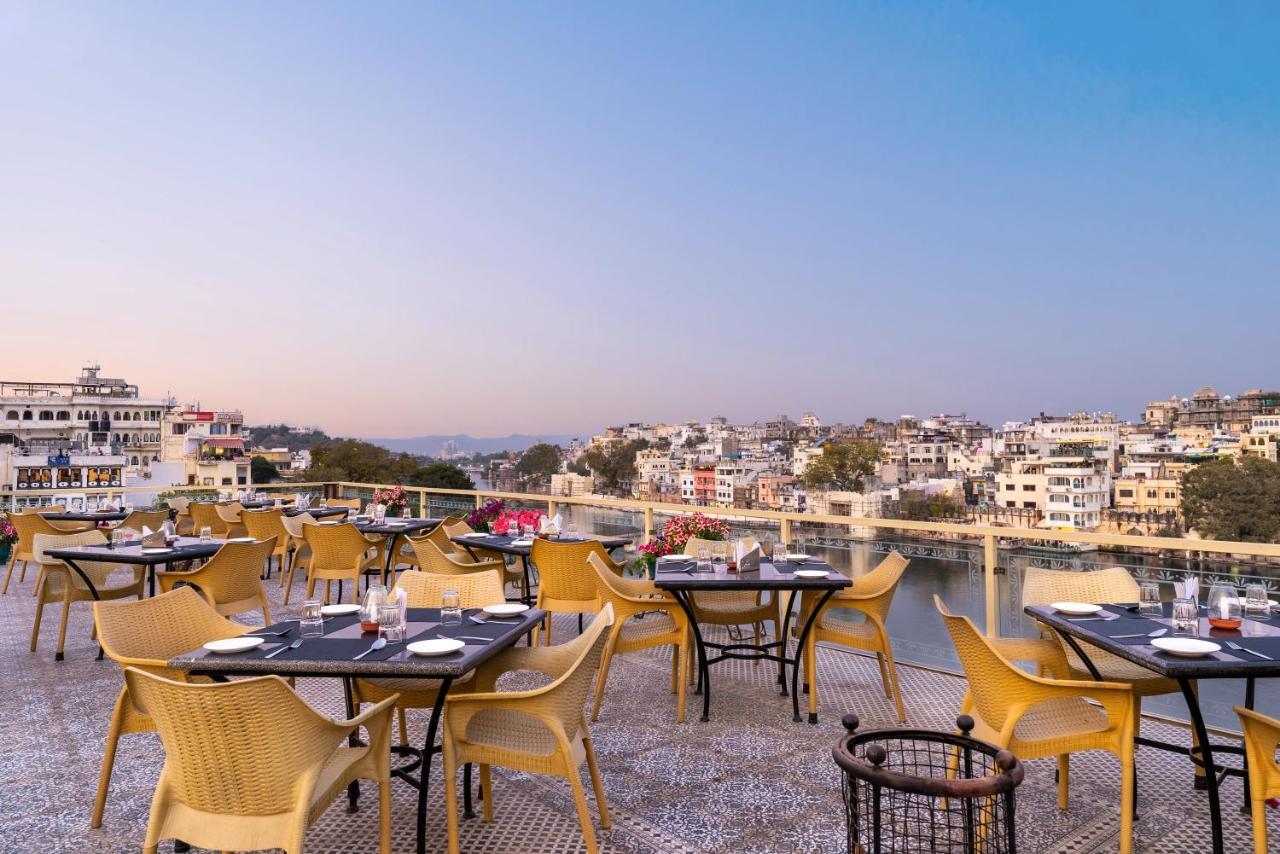 Sarovar - Facing Boutique On Pichola Udaipur