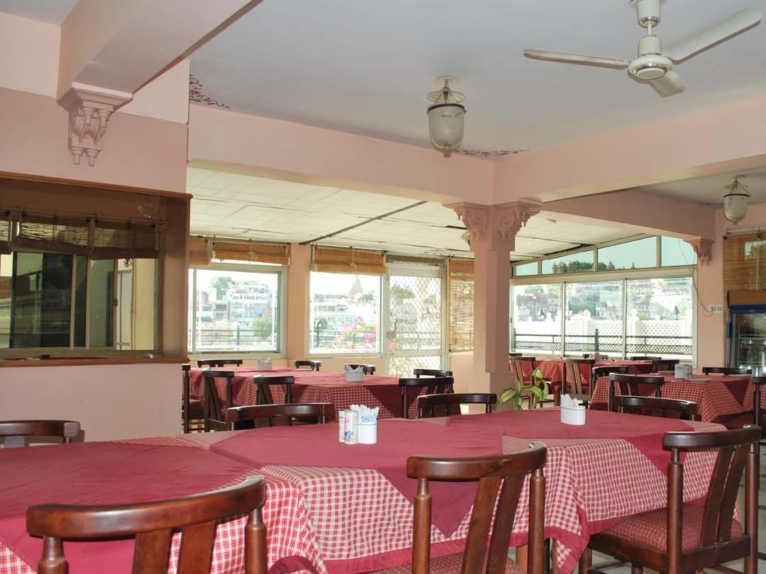 Sarovar - Facing Boutique On Pichola Hotel