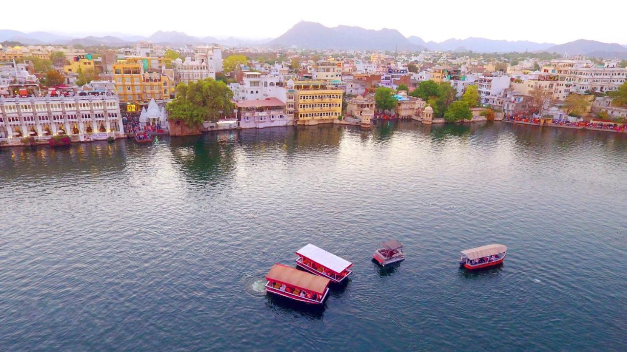 Hotel Sarovar - Facing Boutique On Pichola Udaipur