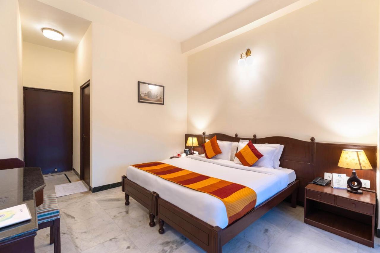 Sarovar - Facing Boutique On Pichola Udaipur